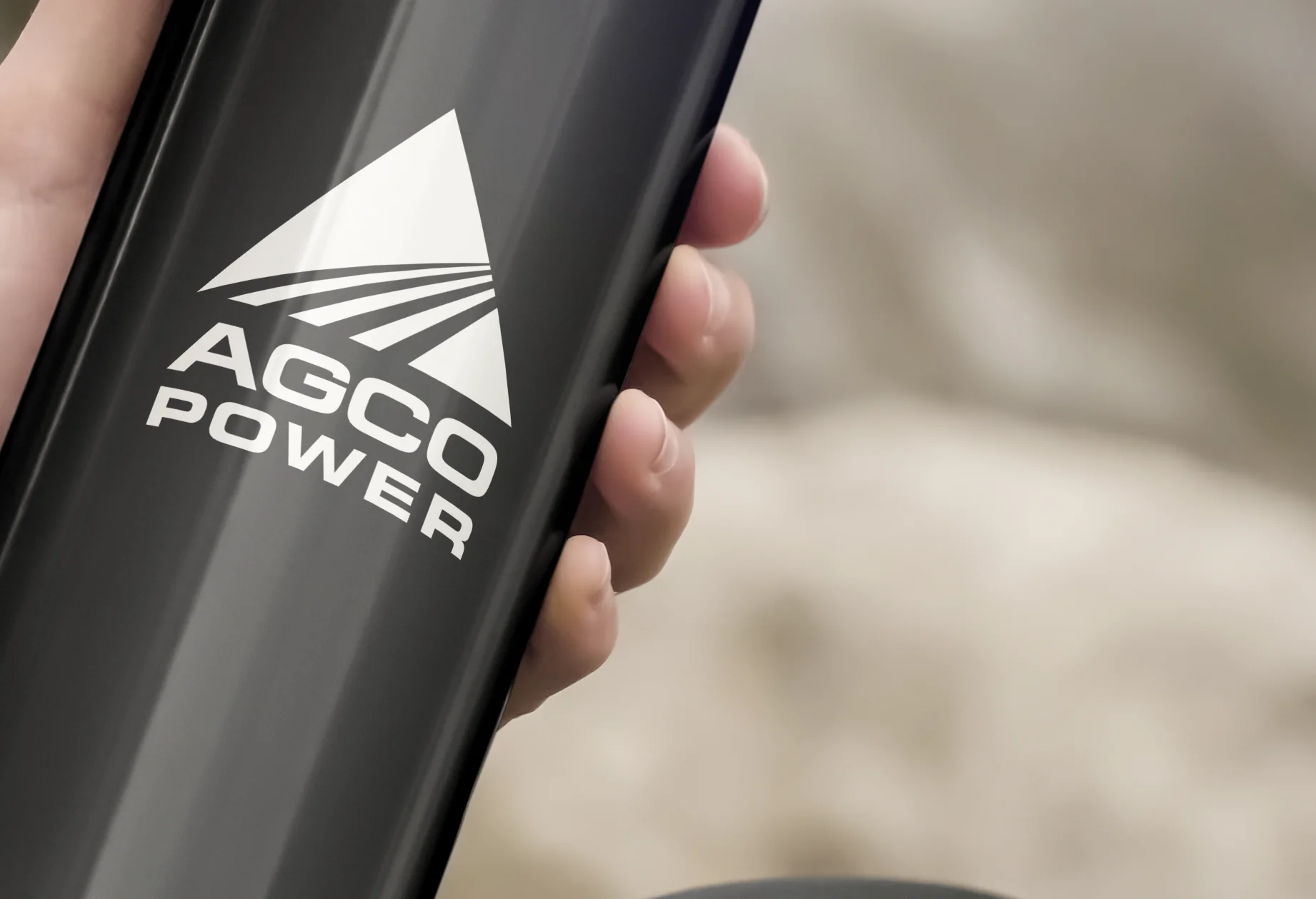 agco-power-metal-bottle-detail